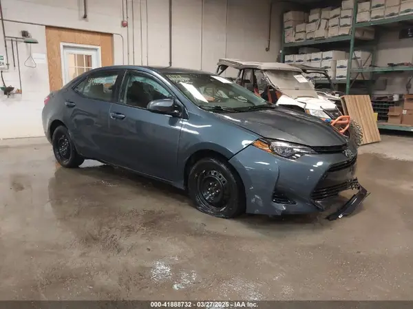 2T1BURHEXHC901895 2017 TOYOTA COROLLA - Image 1