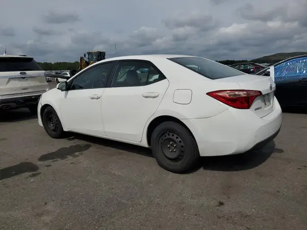 2T1BURHEXHC904795 2017 TOYOTA COROLLA - Image 2
