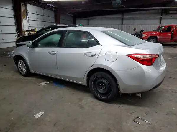 2T1BURHEXHC912766 2017 TOYOTA COROLLA - Image 2