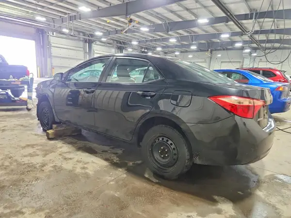 2T1BURHEXHC915781 2017 TOYOTA COROLLA - Image 2