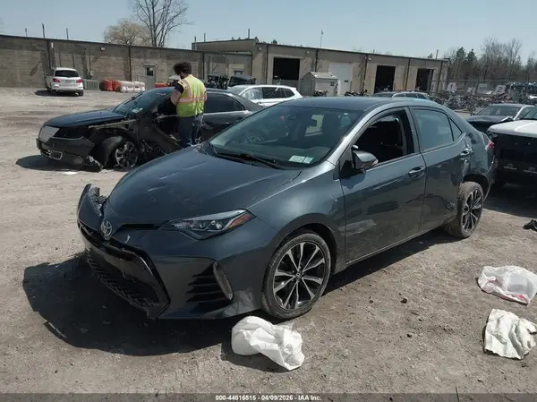 2T1BURHEXHC916395 2017 TOYOTA COROLLA - Image 2