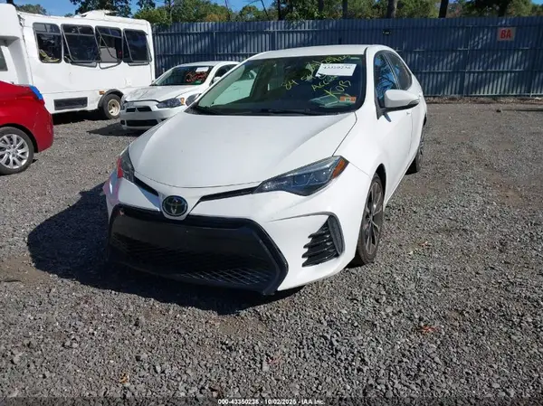 2T1BURHEXHC918454 2017 TOYOTA COROLLA - Image 2