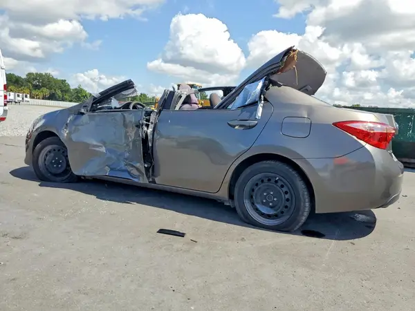 2T1BURHEXHC933374 2017 TOYOTA COROLLA - Image 2