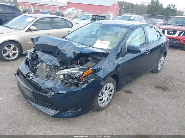 2T1BURHEXHC935285 2017 TOYOTA COROLLA - Image 2