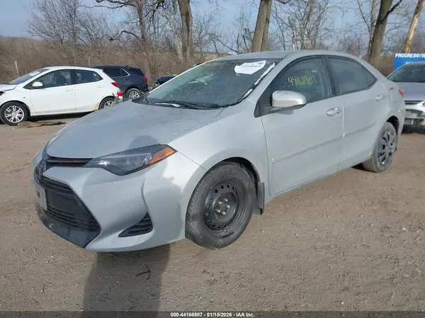 2T1BURHEXHC938140 2017 TOYOTA COROLLA - Image 2