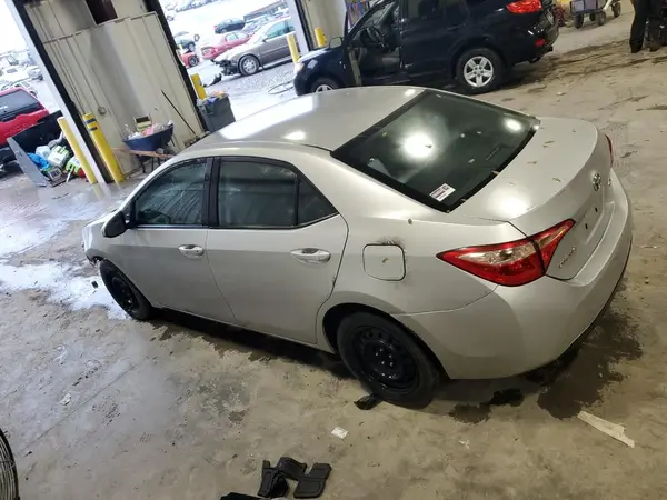 2T1BURHEXHC939000 2017 TOYOTA COROLLA - Image 2
