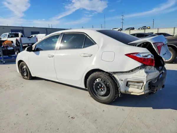 2T1BURHEXHC940616 2017 TOYOTA COROLLA - Image 2