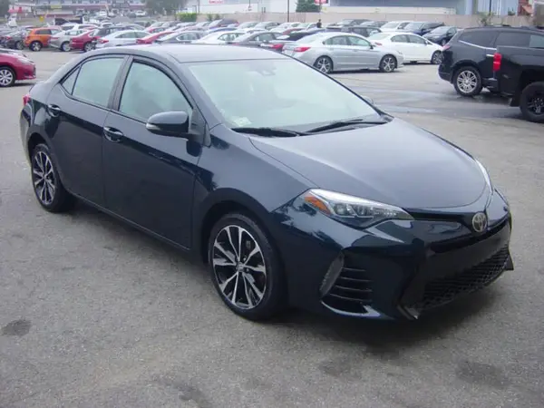 2T1BURHEXHC940857 2017 TOYOTA COROLLA - Image 1