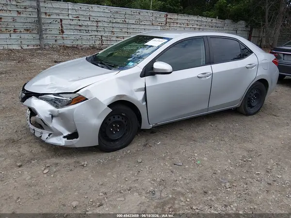 2T1BURHEXHC941121 2017 TOYOTA COROLLA - Image 2