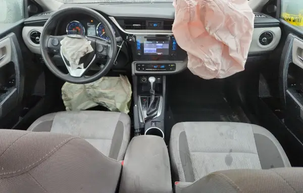 2T1BURHEXHC943452 2017 TOYOTA COROLLA - Image 8