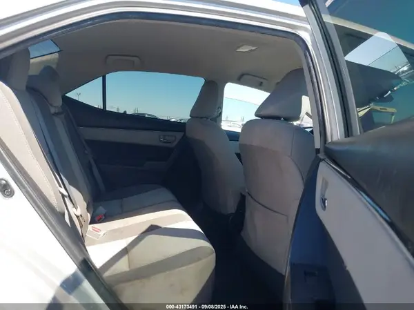2T1BURHEXHC944343 2017 TOYOTA COROLLA - Image 8