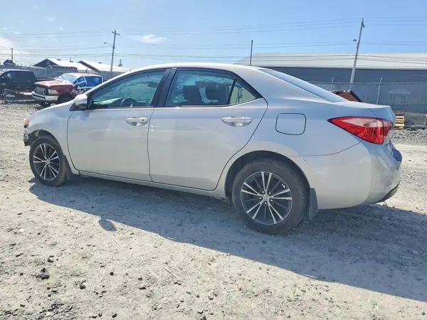 2T1BURHEXHC945024 2017 TOYOTA COROLLA - Image 2