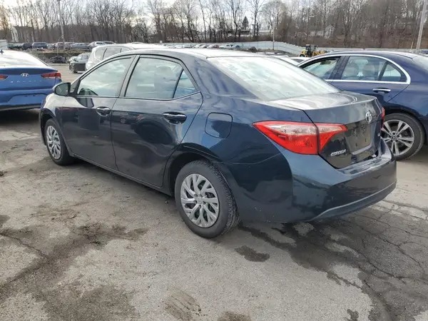 2T1BURHEXHC946075 2017 TOYOTA COROLLA - Image 2