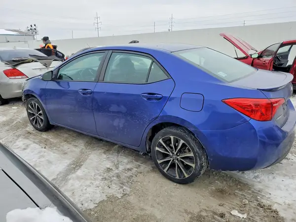 2T1BURHEXHC947906 2017 TOYOTA COROLLA - Image 2