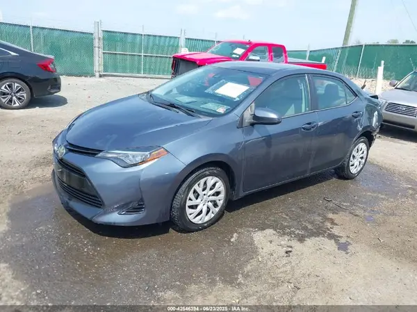 2T1BURHEXHC951485 2017 TOYOTA COROLLA - Image 2
