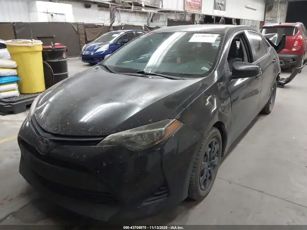 2T1BURHEXHC955651 2017 TOYOTA COROLLA - Image 2