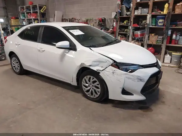 2T1BURHEXHC955925 2017 TOYOTA COROLLA - Image 1