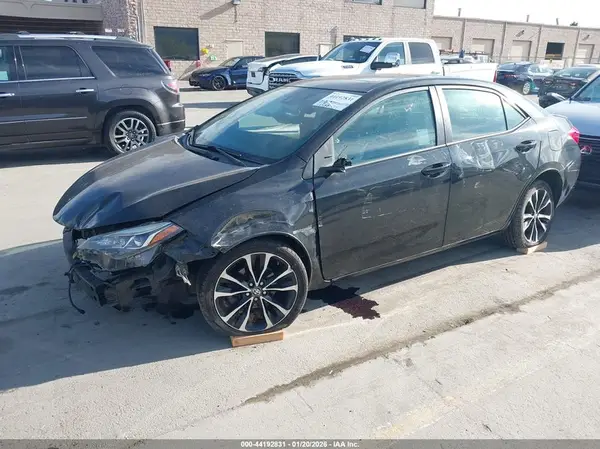 2T1BURHEXHC956167 2017 TOYOTA COROLLA - Image 2