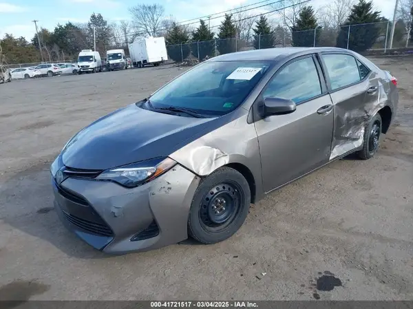 2T1BURHEXHC963653 2017 TOYOTA COROLLA - Image 2