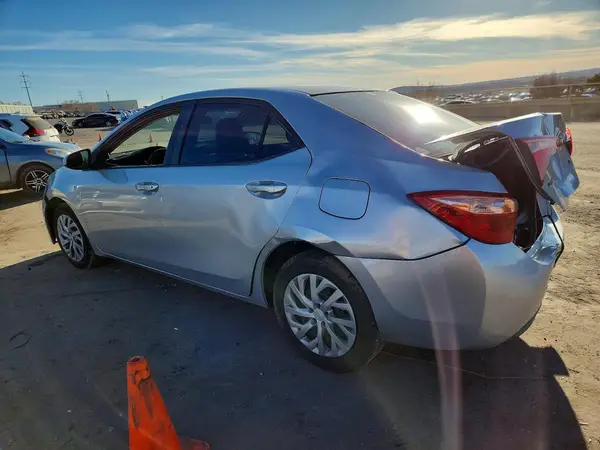 2T1BURHEXJC004243 2018 TOYOTA COROLLA - Image 2