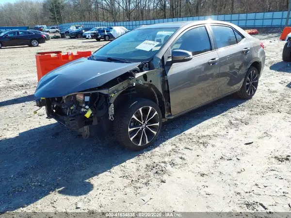 2T1BURHEXJC015856 2018 TOYOTA COROLLA - Image 2