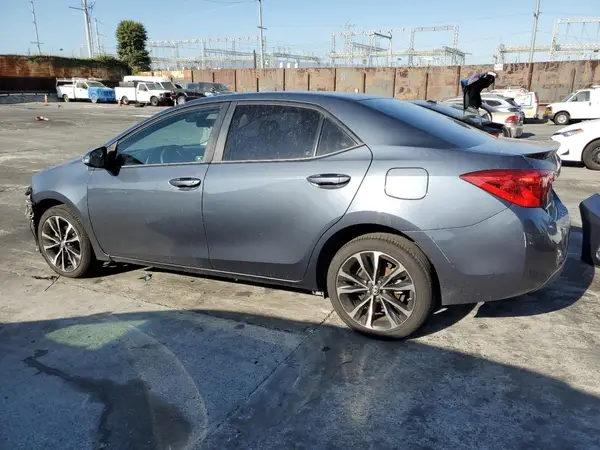 2T1BURHEXJC021883 2018 TOYOTA COROLLA - Image 2