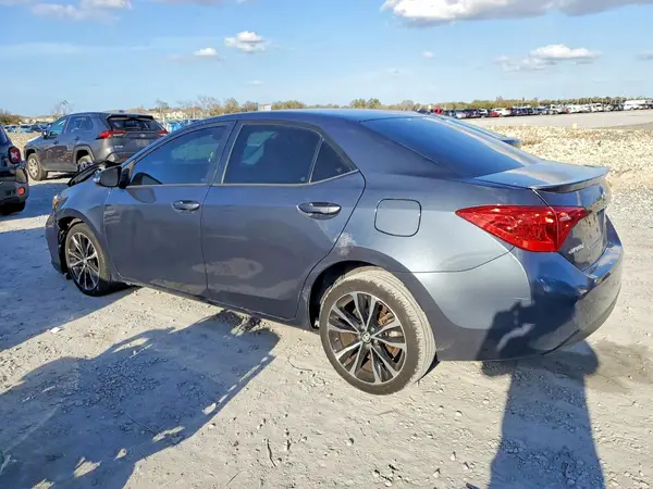 2T1BURHEXJC027375 2018 TOYOTA COROLLA - Image 2