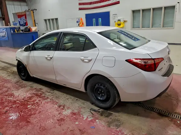 2T1BURHEXJC030258 2018 TOYOTA COROLLA - Image 2