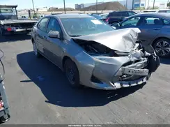 2T1BURHEXJC032401 2018 TOYOTA COROLLA