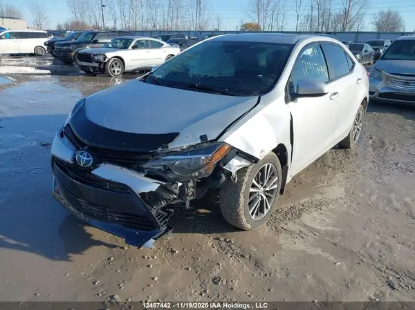 2T1BURHEXJC035704 2018 TOYOTA COROLLA - Image 2