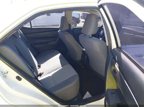 2T1BURHEXJC041115 2018 TOYOTA COROLLA - Image 8