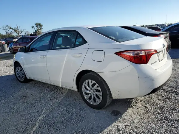 2T1BURHEXJC041955 2018 TOYOTA COROLLA - Image 2