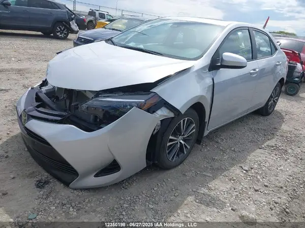 2T1BURHEXJC044323 2018 TOYOTA COROLLA - Image 2