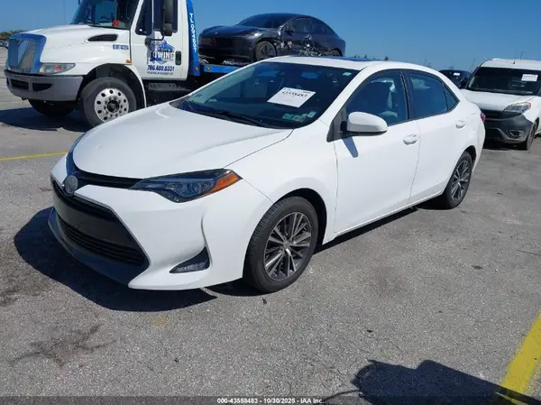 2T1BURHEXJC044970 2018 TOYOTA COROLLA - Image 2