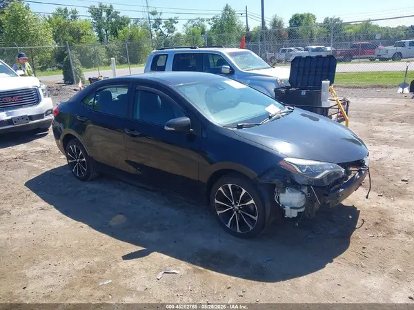 2T1BURHEXJC045083 2018 TOYOTA COROLLA - Image 1