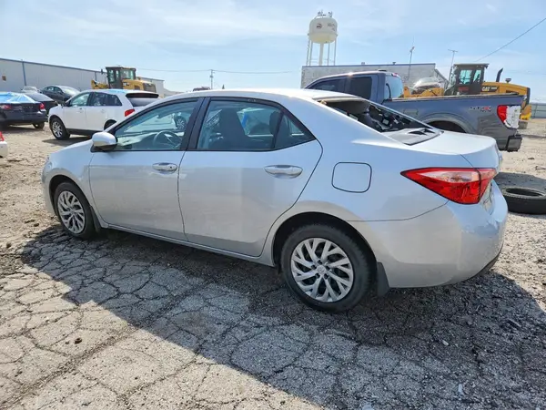 2T1BURHEXJC045617 2018 TOYOTA COROLLA - Image 2