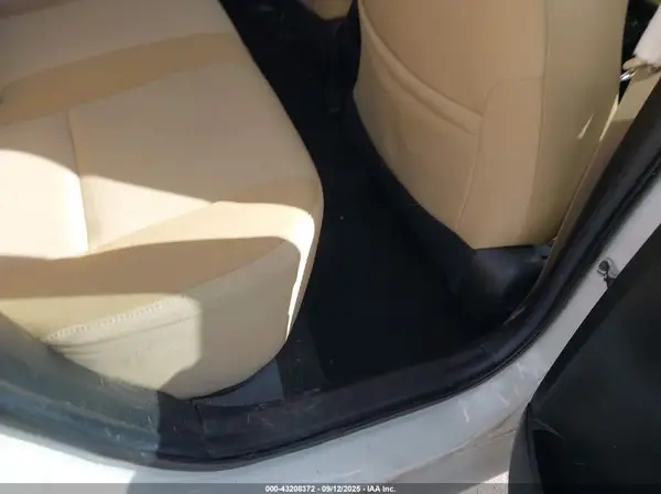 2T1BURHEXJC048453 2018 TOYOTA COROLLA - Image 8