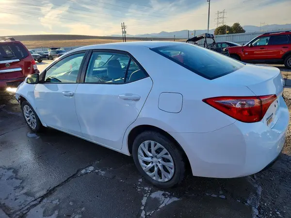 2T1BURHEXJC052468 2018 TOYOTA COROLLA - Image 2