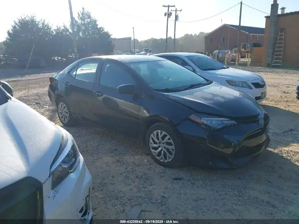 2T1BURHEXJC054138 2018 TOYOTA COROLLA - Image 1