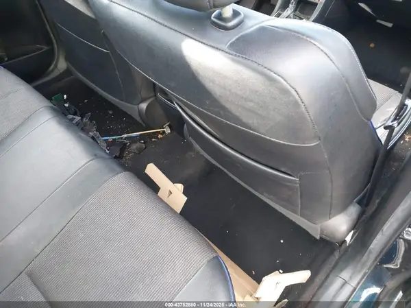2T1BURHEXJC055810 2018 TOYOTA COROLLA - Image 8