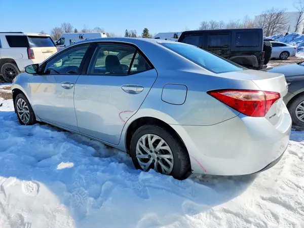 2T1BURHEXJC057279 2018 TOYOTA COROLLA - Image 2