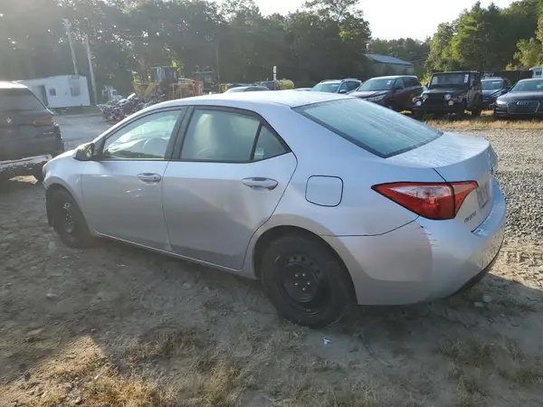 2T1BURHEXJC070047 2018 TOYOTA COROLLA - Image 2