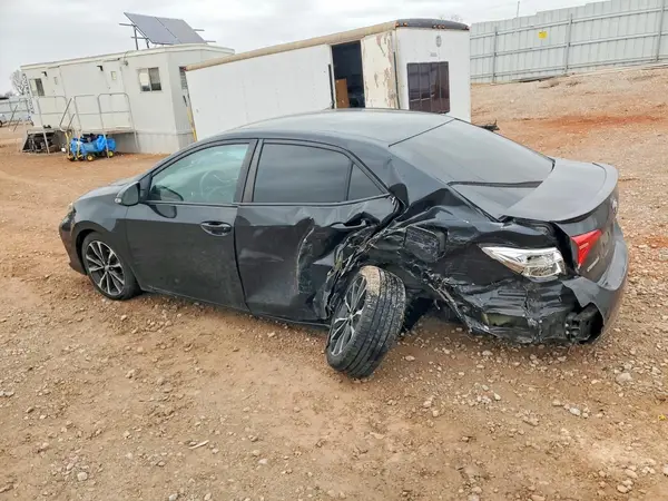 2T1BURHEXJC074065 2018 TOYOTA COROLLA - Image 2