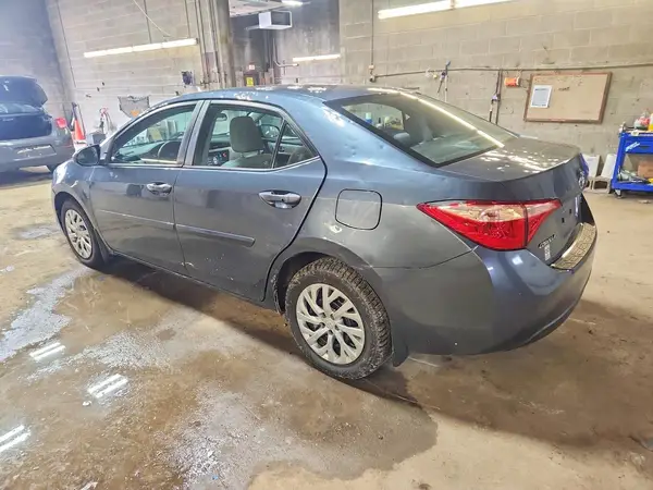 2T1BURHEXJC074437 2018 TOYOTA COROLLA - Image 2