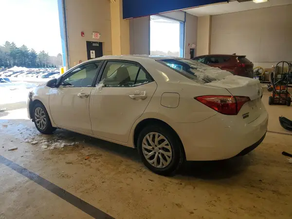 2T1BURHEXJC075250 2018 TOYOTA COROLLA - Image 2
