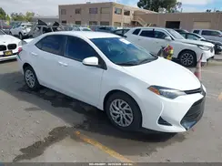 2T1BURHEXJC084241 2018 TOYOTA COROLLA