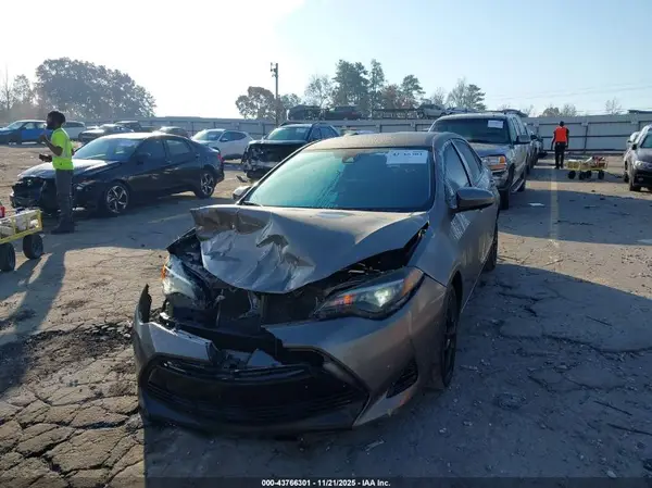 2T1BURHEXJC090265 2018 TOYOTA COROLLA - Image 2