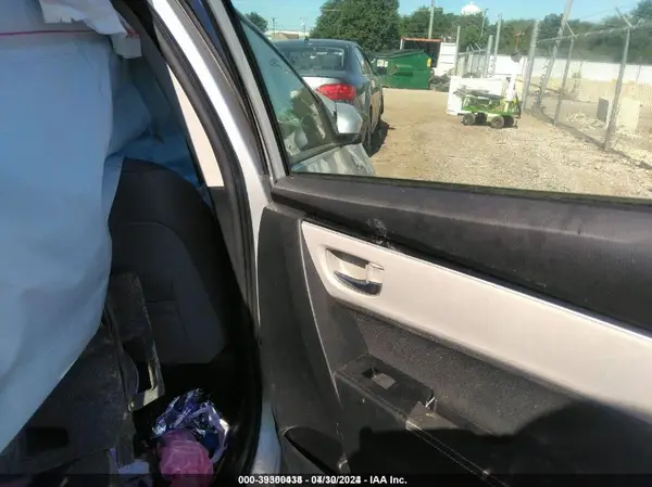 2T1BURHEXJC092856 2018 TOYOTA COROLLA - Image 8