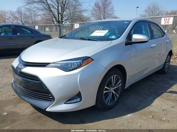 2T1BURHEXJC092985 2018 TOYOTA COROLLA - Image 2