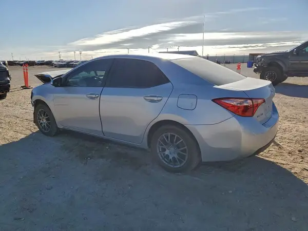 2T1BURHEXJC094672 2018 TOYOTA COROLLA - Image 2